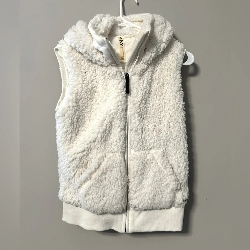 Women’s Sherpa Vest
